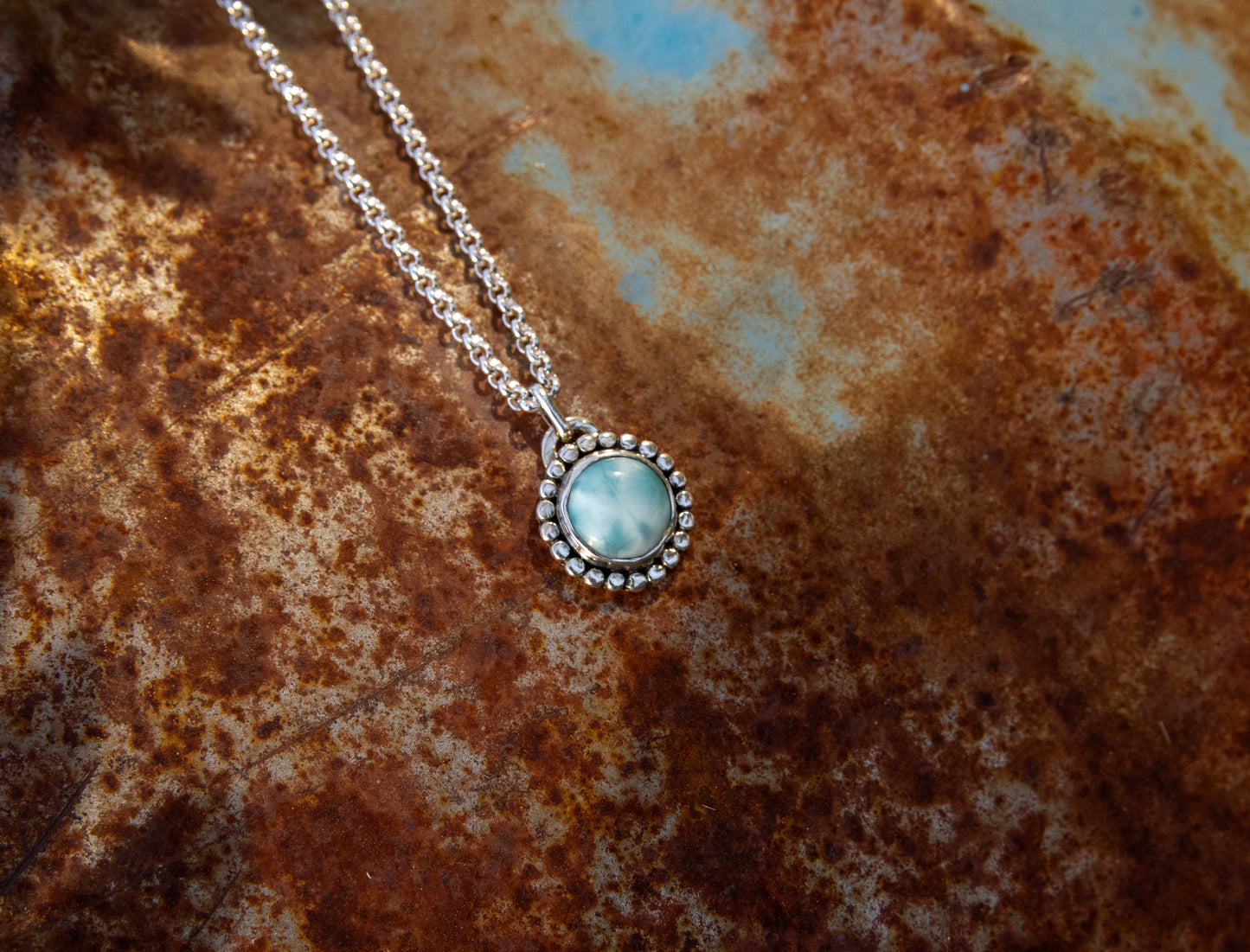 THE WATERLINE NECKLACE
