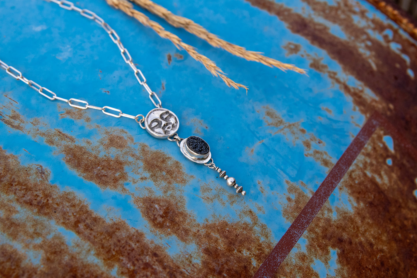 MOON DRUZY NECKLACE