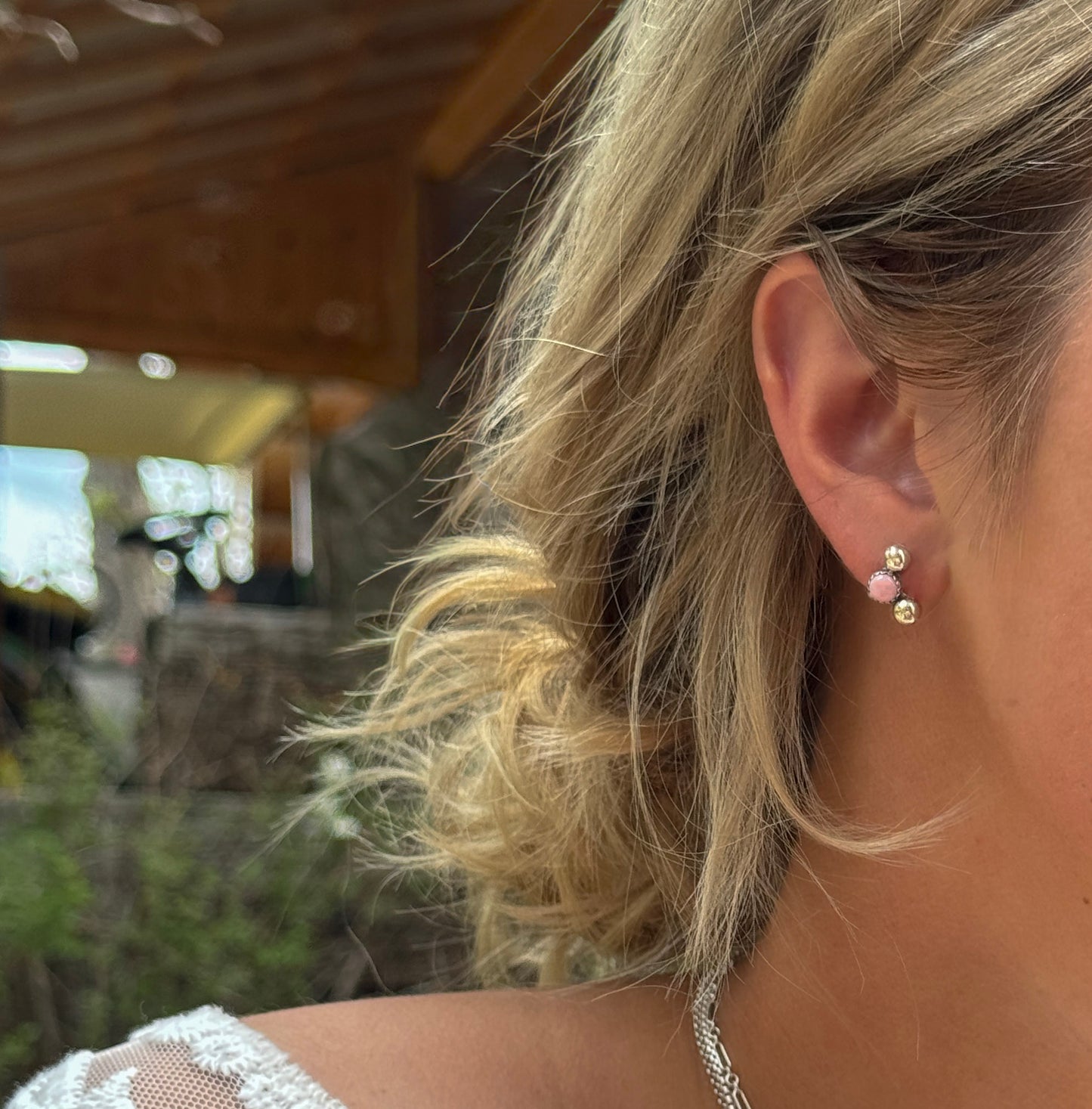 BLUSH WREN STUDS
