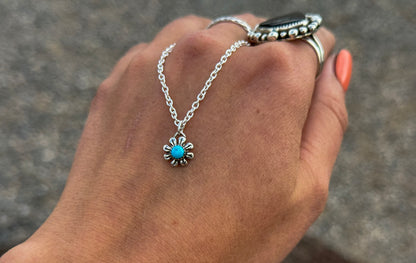 THE FLOWER CHILD NECKLACE