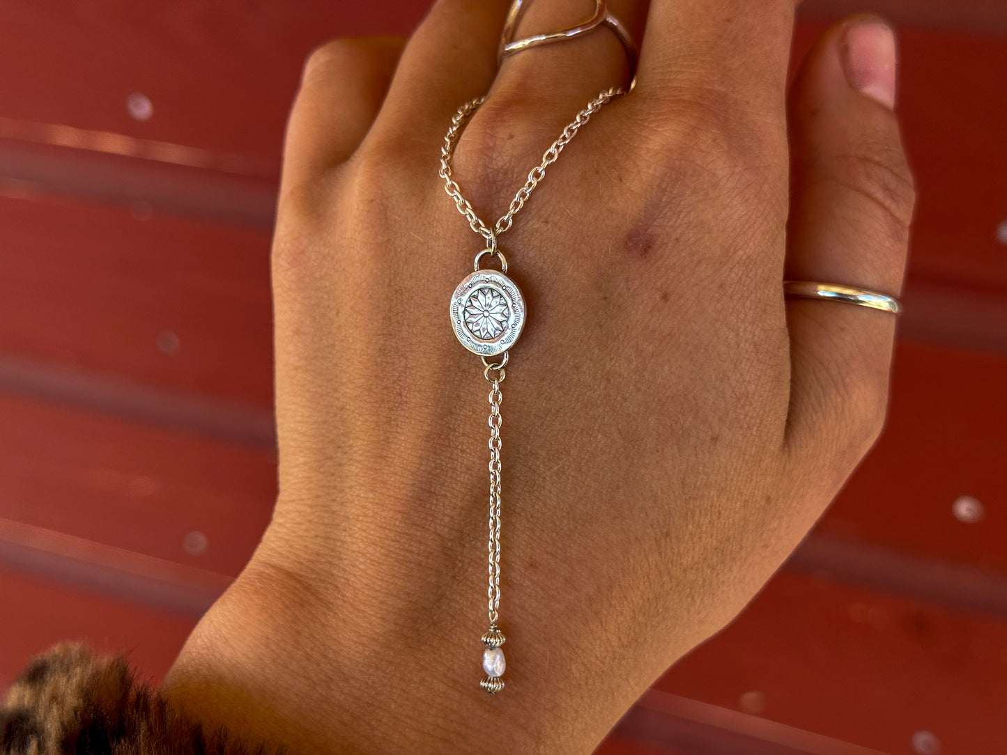 CALLA NECKLACE