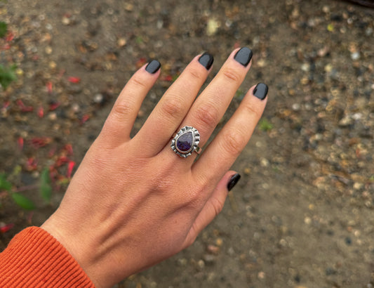 SIZE 8 SUGILITE RING